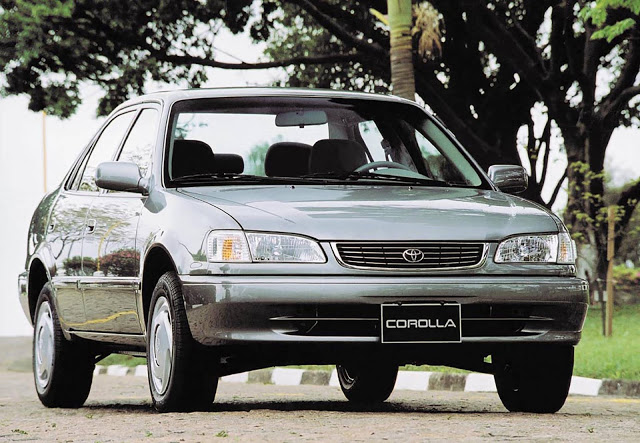 Toyota Corolla 1999 - o primeiro nacional: fotos e consumo