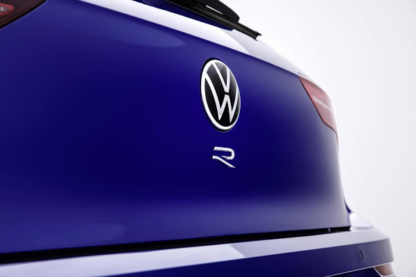 Novo Volkswagen Golf R Mk8: 1ª foto oficial revelada