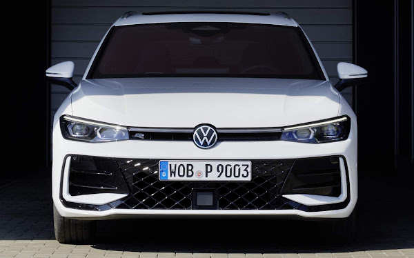 Novo VW Passat 2025 é híbrido com autonomia elétrica de 100 km